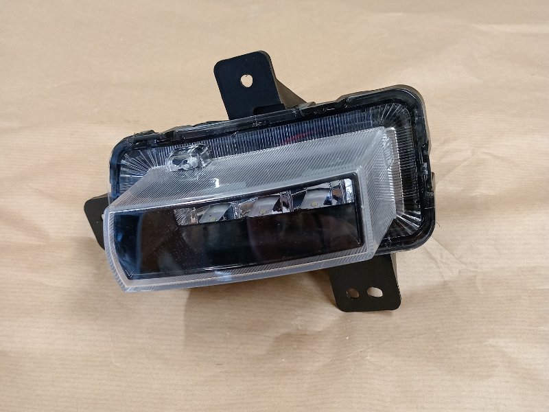 Фара противотуманная правая Geely Coolray