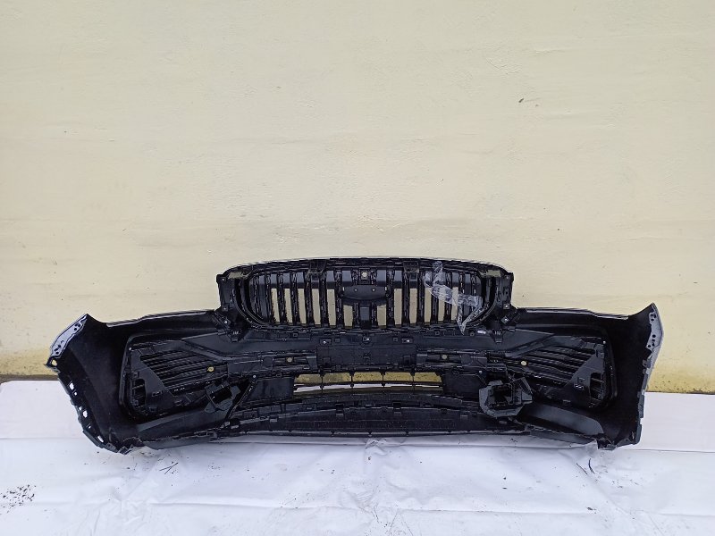 Бампер передний серый Geely Monjaro