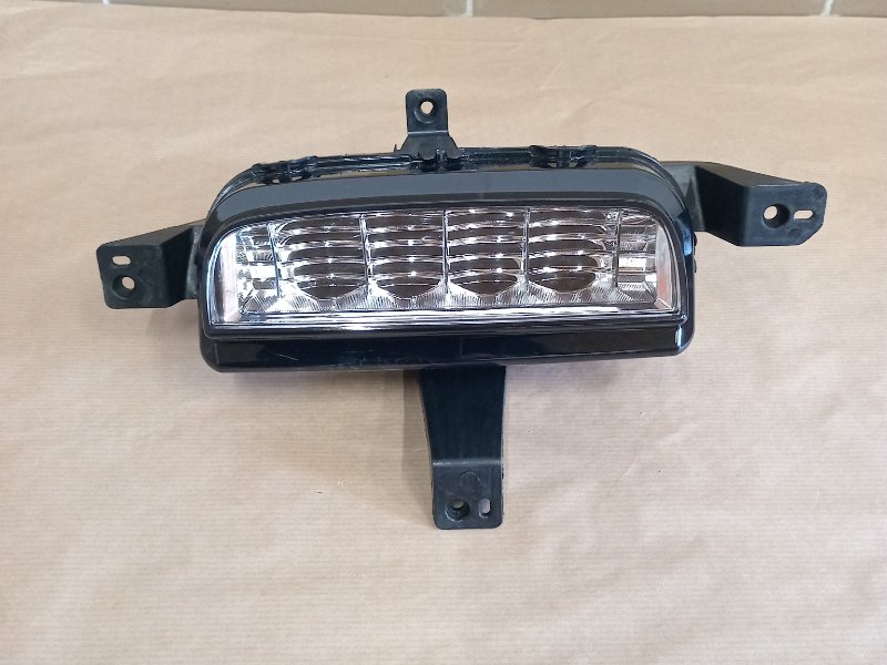Фара противотуманная передняя левая Exxed TXL