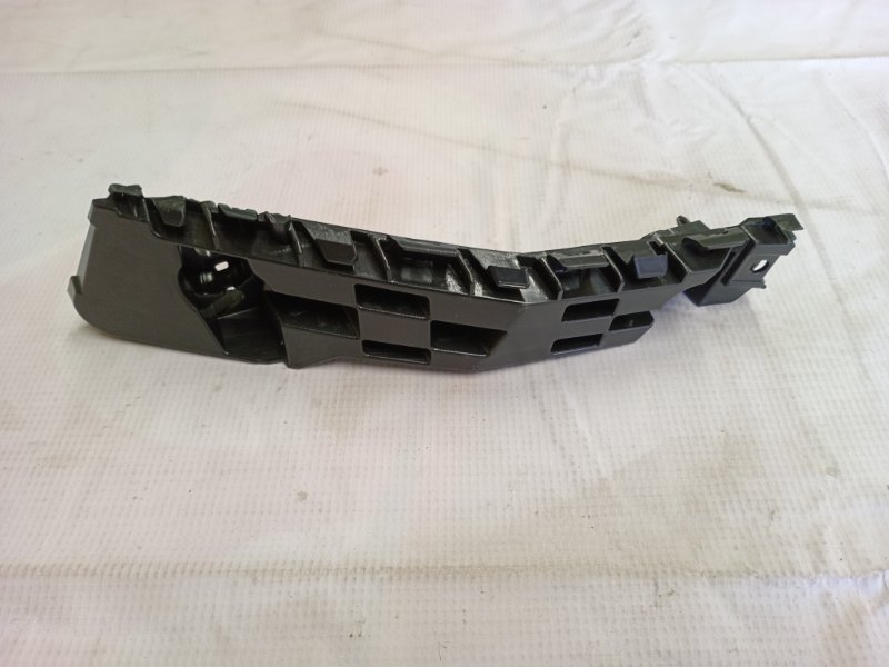 Кронштейн бампера переднего левый Chery Tiggo 4 Pro