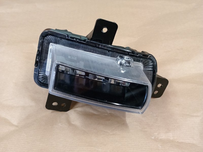 Фара противотуманная левая Geely Coolray