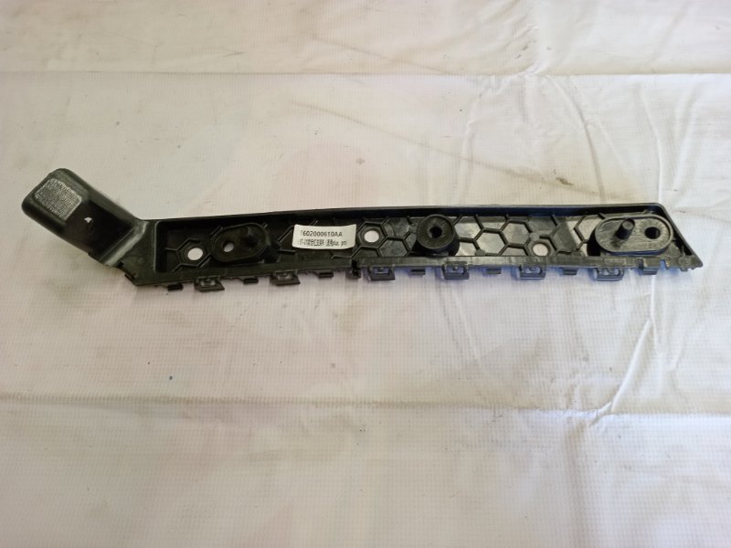 Кронштейн бампера заднего правый Chery Tiggo 7 Pro