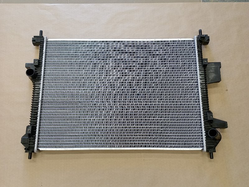 Радиатор охлаждения двигателя Chery