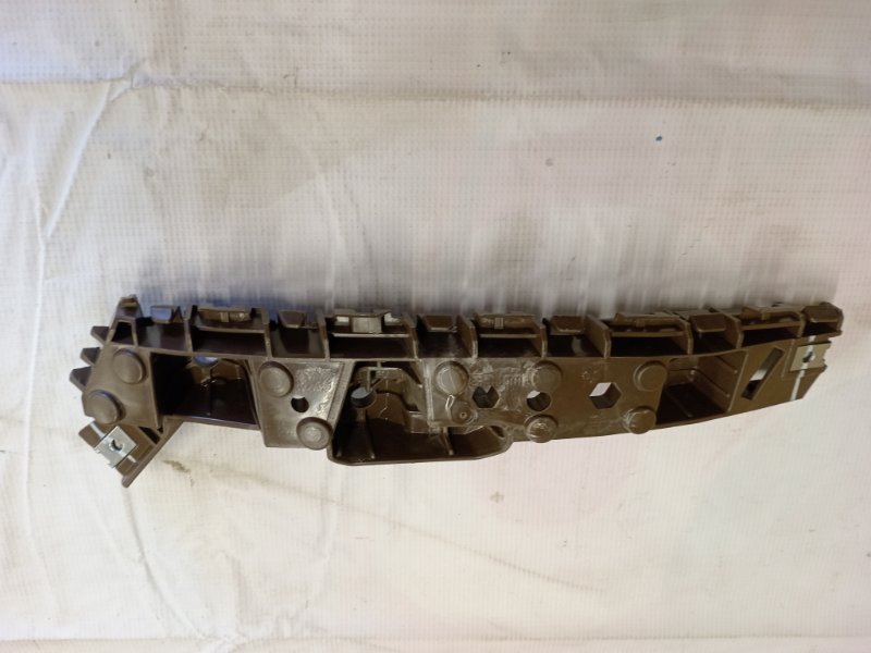 Кронштейн бампера переднего левый Chery Tiggo 7 Pro